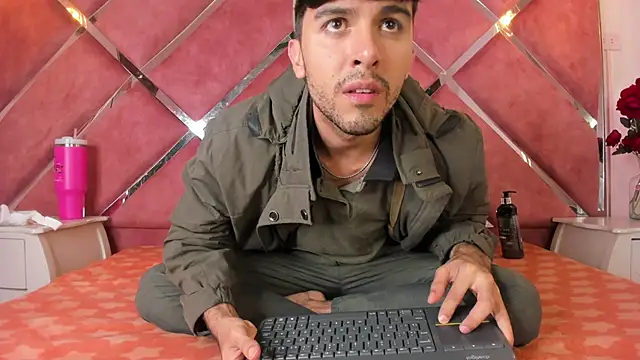 RodrigoColby2 online show from May 2026 03:38:01 PM