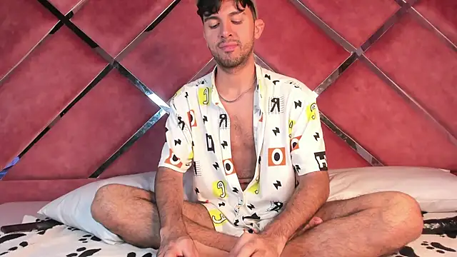RodrigoColby2 online show from May 2026 03:48:02 AM