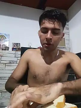 RodrigoColby2 online show from June 2026 01:05:01 AM