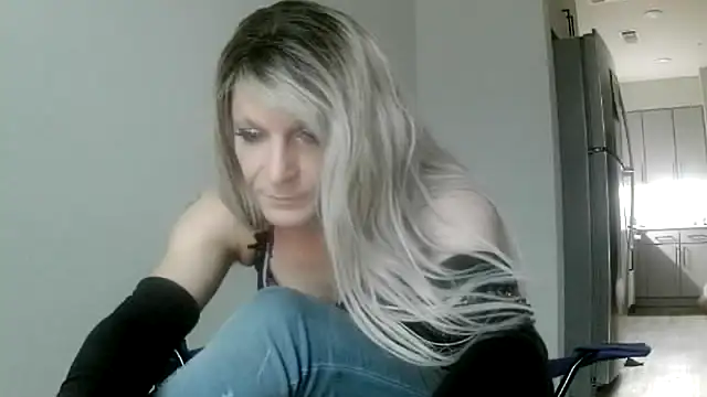 GypsiiCornel online show from May 2026 05:46:01 PM