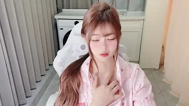 xiaoyugan cute online show from June 2026 03:24:02 PM
