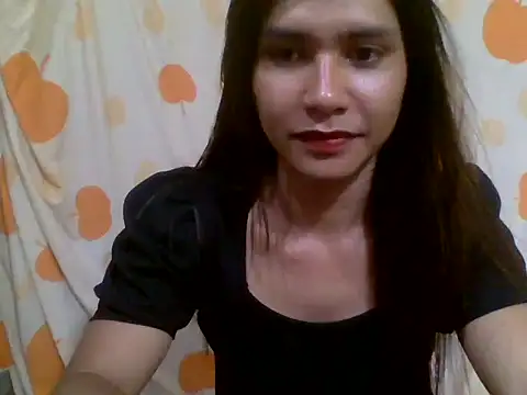 Snapshot of luna_veille chatting on May 2026 04:05:01 AM luna veille online show from May 2026 04:05:01 AM
