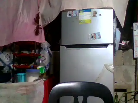 Snapshot of luna_veille chatting on May 2026 06:53:02 AM luna veille online show from May 2026 06:53:02 AM