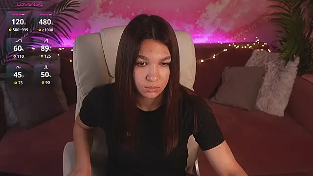 ViolettStar  online show from April 2026 05:48:02 AM