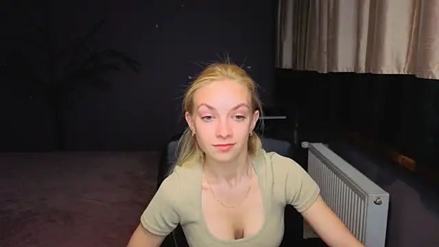SonnySofia online show from May 2026 05:38:01 PM