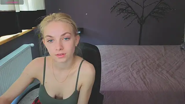 SonnySofia online show from April 2026 07:15:01 AM