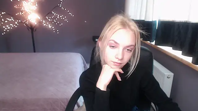 SonnySofia online show from April 2026 11:50:02 AM