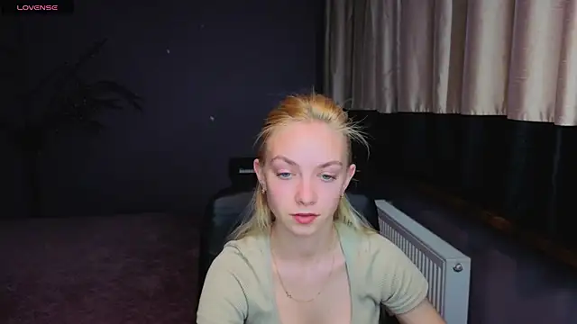 SonnySofia online show from May 2026 05:50:02 PM