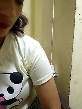 Snapshot of Monika_kumari6 chatting on July 2026 03:22:01 PM Monika kumari6 online show from July 2026 03:22:01 PM