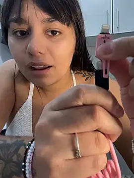 daranoirvc online show from April 2026 11:17:02 PM