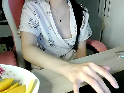 lucienguyen online show from April 2026 06:41:02 AM