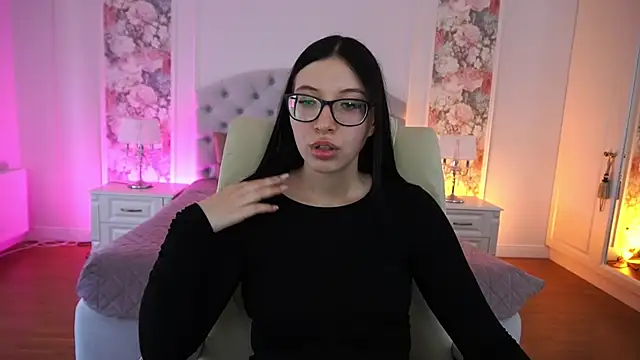 SsoftAura online show from April 2026 12:42:01 PM