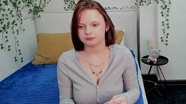 Charlotte Stee online show from April 2026 01:50:01 AM