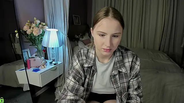 Snapshot of April_Jackson chatting on April 2026 01:10:01 AM April Jackson online show from April 2026 01:10:01 AM