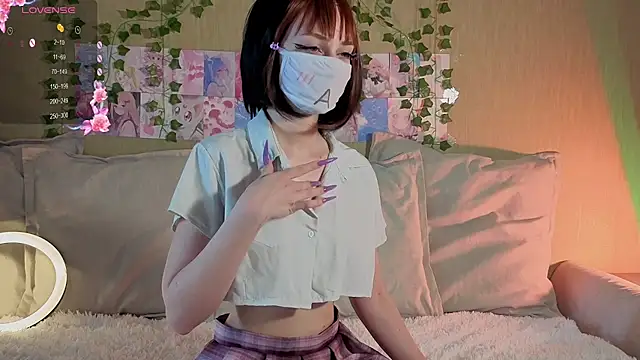 Snapshot of LunaNyanmi chatting on April 2026 09:02:01 AM LunaNyanmi online show from April 2026 09:02:01 AM