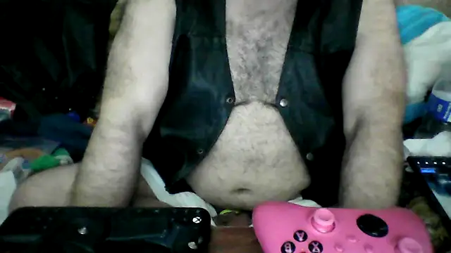 BriTheTopBear online show from May 2026 05:07:01 AM
