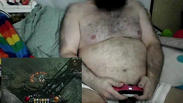 Snapshot of BriTheTopBear chatting on June 2026 06:51:02 AM BriTheTopBear online show from June 2026 06:51:02 AM