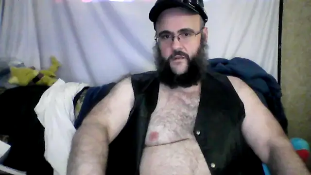 BriTheTopBear online show from May 2026 12:47:02 AM