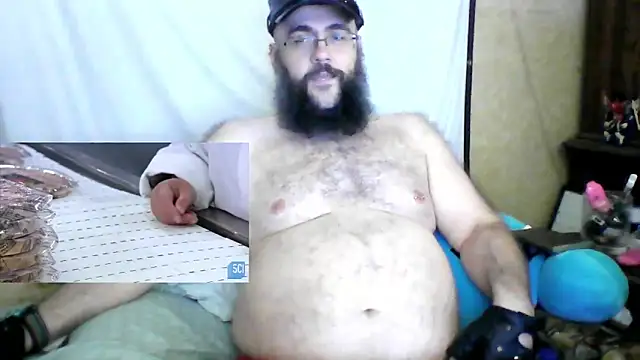 Snapshot of BriTheTopBear chatting on June 2026 11:45:02 PM BriTheTopBear online show from June 2026 11:45:02 PM