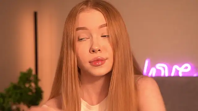 Distiavi online show from April 2026 09:20:01 PM