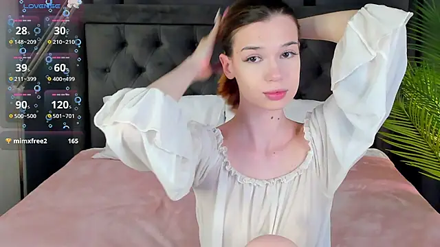 Snapshot of FoxLisa chatting on April 2026 08:28:02 PM FoxLisa online show from April 2026 08:28:02 PM