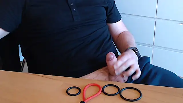 Seth-Pupille online show from April 2026 12:20:01 PM