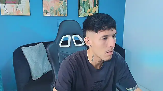 ALEXXXTREM69 online show from April 2026 12:23:01 PM