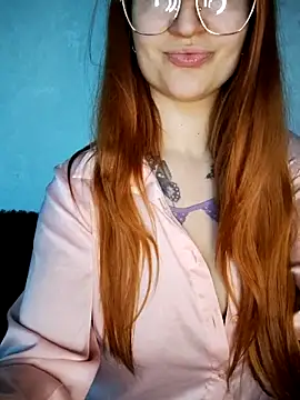 LeonaFox online show from April 2026 02:43:02 PM