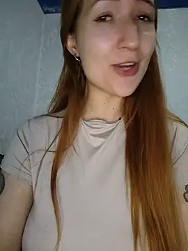 Snapshot of LeonaFox chatting on May 2026 04:47:01 PM LeonaFox online show from May 2026 04:47:01 PM