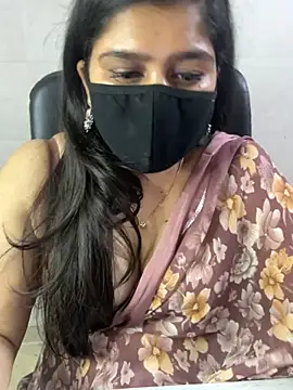Snapshot of sarasofiaa_ chatting on May 2026 05:22:01 PM sarasofiaa online show from May 2026 05:22:01 PM