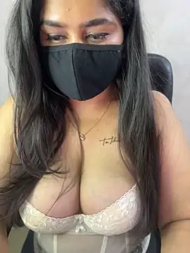 Snapshot of sarasofiaa_ chatting on May 2026 02:13:02 PM sarasofiaa online show from May 2026 02:13:02 PM