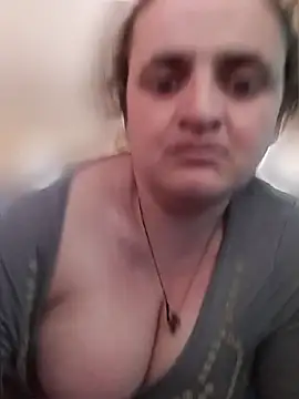 Snapshot of AnabelBexley chatting on April 2026 08:18:02 AM AnabelBexley online show from April 2026 08:18:02 AM