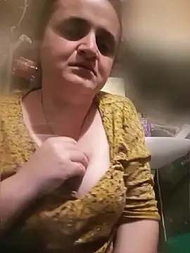 Snapshot of AnabelBexley chatting on April 2026 11:01:01 AM AnabelBexley online show from April 2026 11:01:01 AM