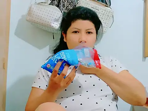 MojaditPussy online show from May 2026 06:15:02 PM