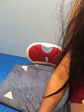 Zoe X1 online show from April 2026 05:20:02 AM