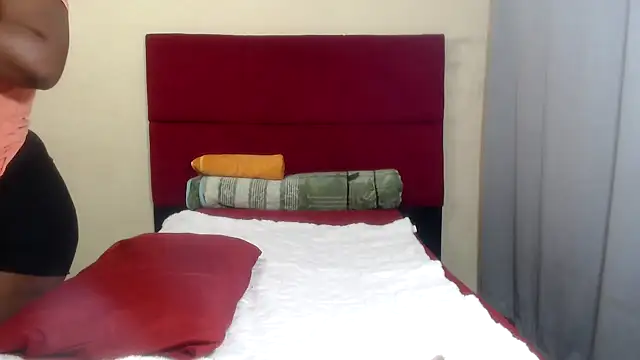 Snapshot of SexyBooty_xx chatting on May 2026 09:25:01 AM SexyBooty xx online show from May 2026 09:25:01 AM