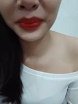Luckyy29 online show from May 2026 07:52:02 PM
