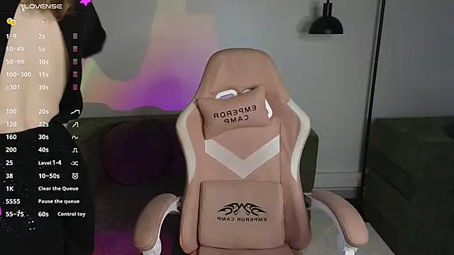 JessieWayy online show from May 2026 01:12:02 AM