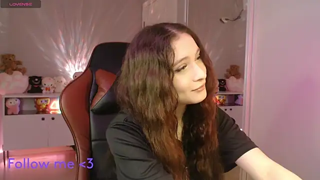 solitudebby online show from April 2026 08:01:02 PM