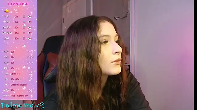 solitudebby online show from April 2026 07:07:02 PM