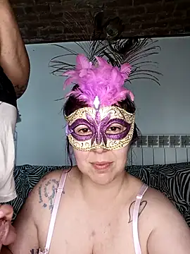 Giochidicoppia online show from April 2026 09:29:01 PM