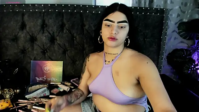 Snapshot of Amira_Leylaa chatting on April 2026 06:57:01 PM Amira Leylaa online show from April 2026 06:57:01 PM