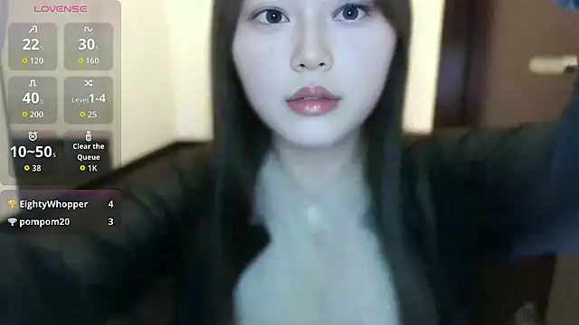 Yuuuunfiiii online show from June 2026 03:38:02 PM
