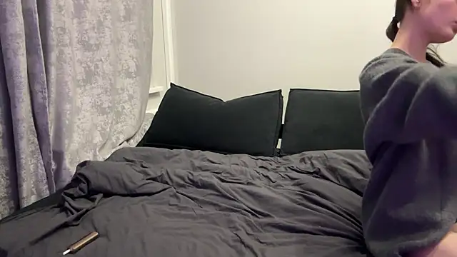 MirandaKiss  online show from April 2026 02:19:01 AM