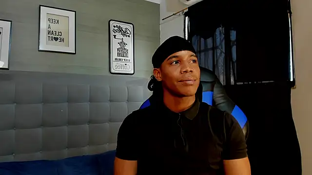 axel silva4 online show from April 2026 12:32:02 PM