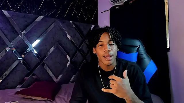 axel silva4 online show from April 2026 07:43:01 PM