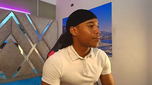 axel silva4 online show from April 2026 07:38:02 PM
