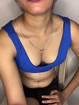 simran-cam online show from April 2026 06:11:02 PM