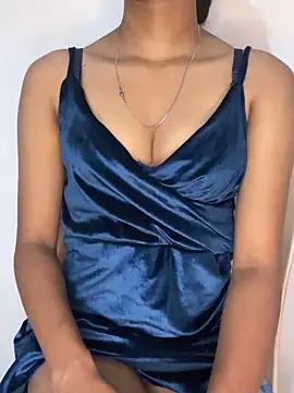 simran-cam online show from April 2026 07:37:01 PM