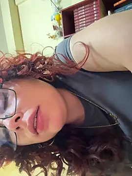 DirtyMerida online show from June 2026 02:00:02 AM